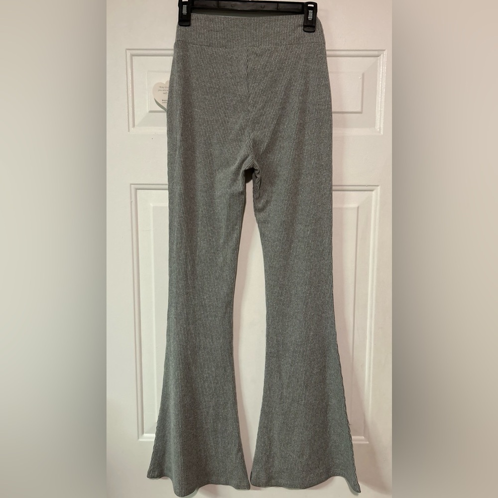 Self Esteem Self Esteem Brushed Hacci Rib Flare Leggings Size S NWT - Picture 2 of 12